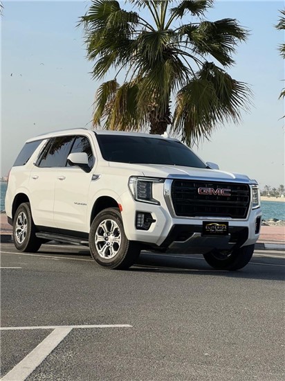 rent GMC Yukon in dubai UAE