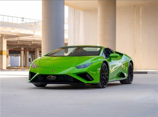 rent Green Lamborghini Huracán EVO in dubai UAE