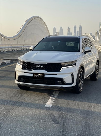 rent Kia Sorento in dubai UAE
